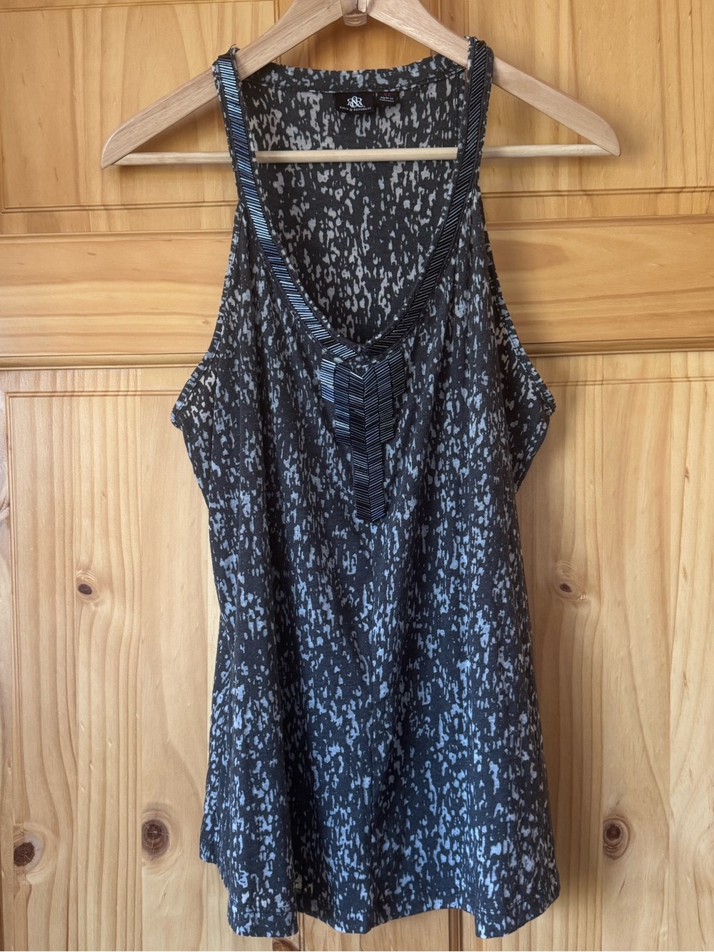 Rock & Republic Graffiti Splatter Edgy Beaded Slim Strap Tank size XL